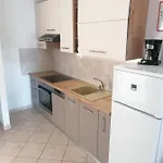 Zal *