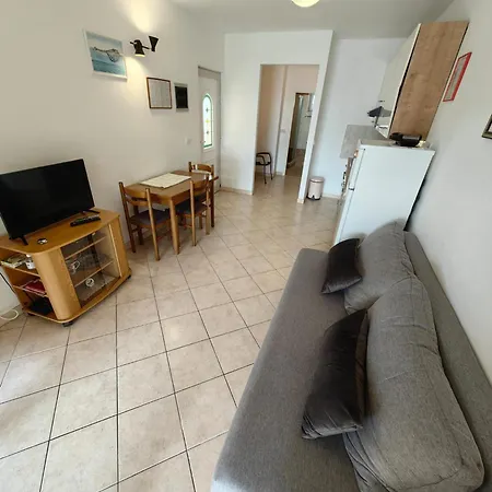 Zal Apartment Prizba